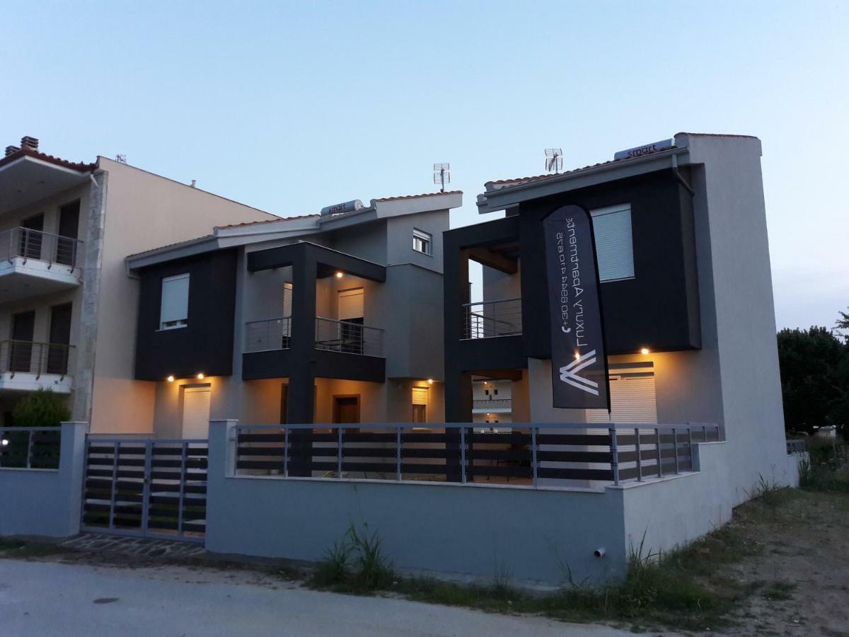 V Luxury Apartments ซีวิรี ภายนอก รูปภาพ