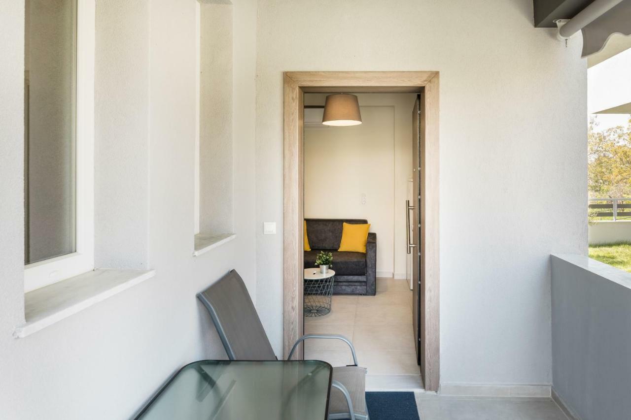 V Luxury Apartments ซีวิรี ภายนอก รูปภาพ