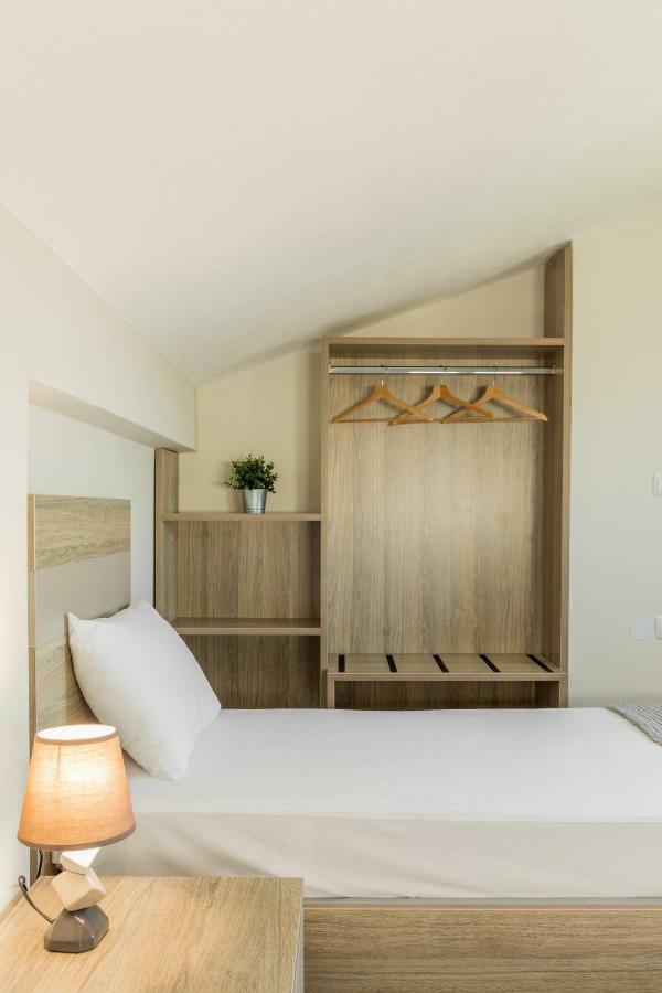 V Luxury Apartments ซีวิรี ภายนอก รูปภาพ